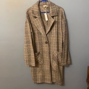 Hem and Thread tweed coat